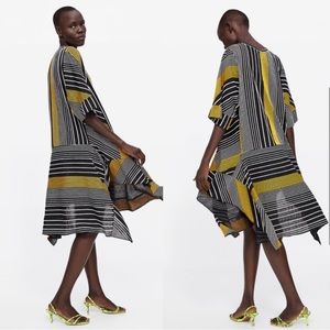 🌺CLEAR OUT ITEM🌺 Zara Oversized Asymmetric Stripped dress
